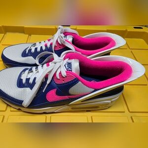 Nike Women's Low-Top Sneakers - Navy & Hot Pink